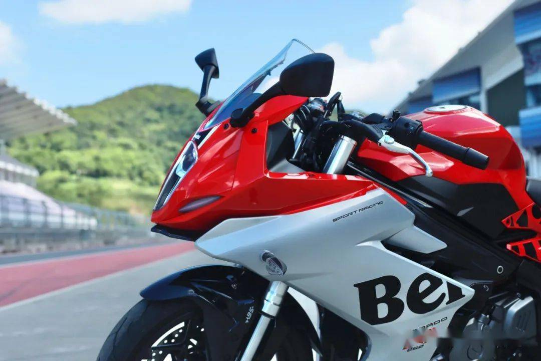 点击进入看图评论